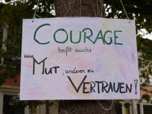 Courage Im Rahmen der "Aktion Courage" veranstaltete die Schülervertretung (SV) einen Aktionstag.